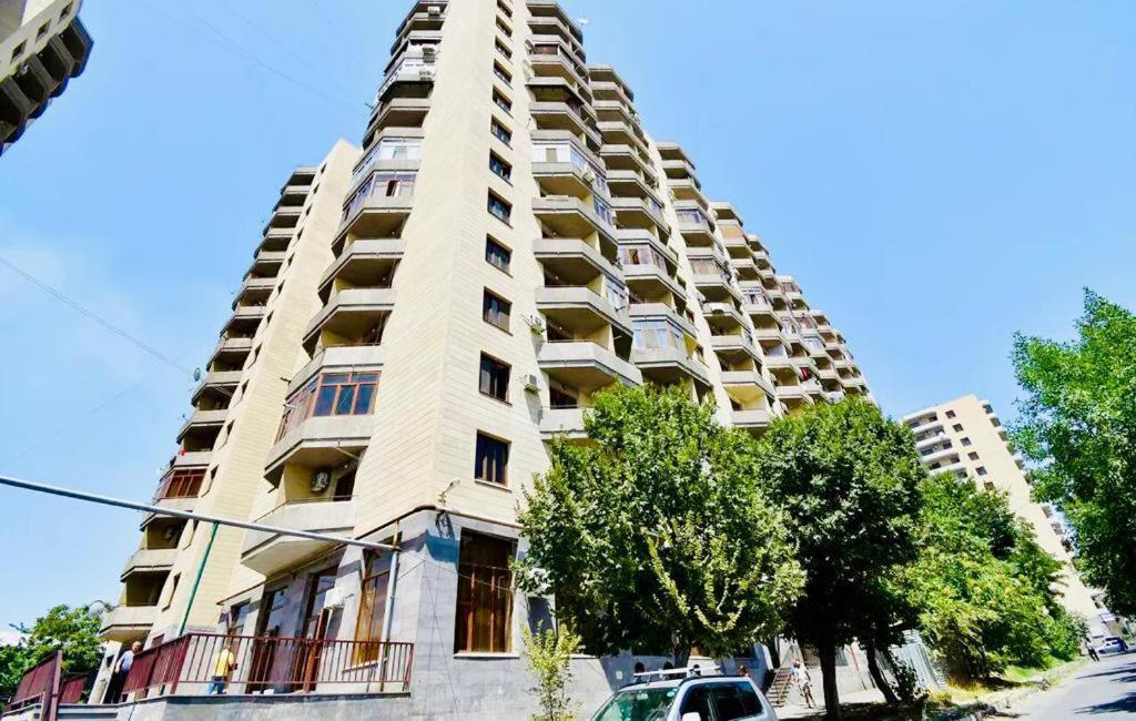 Cozy New Renovated 2 Bedroom+Balcony Apartment ,New Residential Building, Near Republic Square In City Center Yerevan Exterior photo